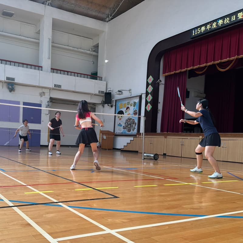 9/20 來打羽球🏸