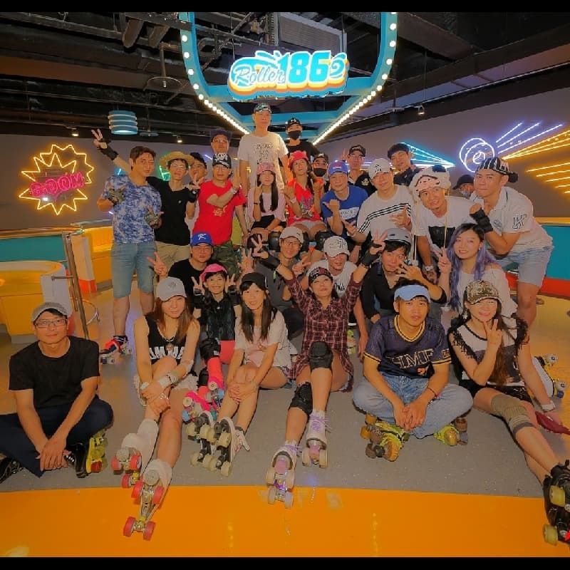 #中秋節 🛼下班娛樂放鬆舒服的滑動⛸️