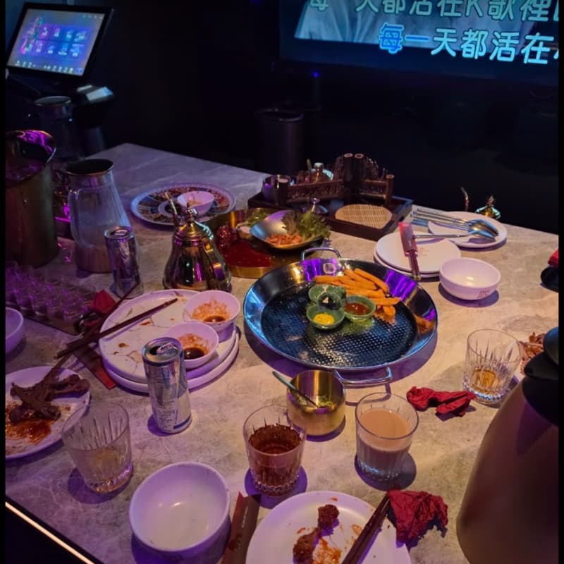 10/31📍薇閣KTV看過來