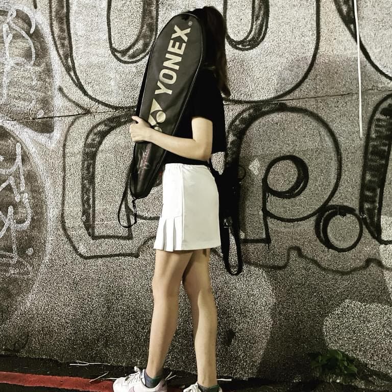 烤肉吃太多一起來羽球