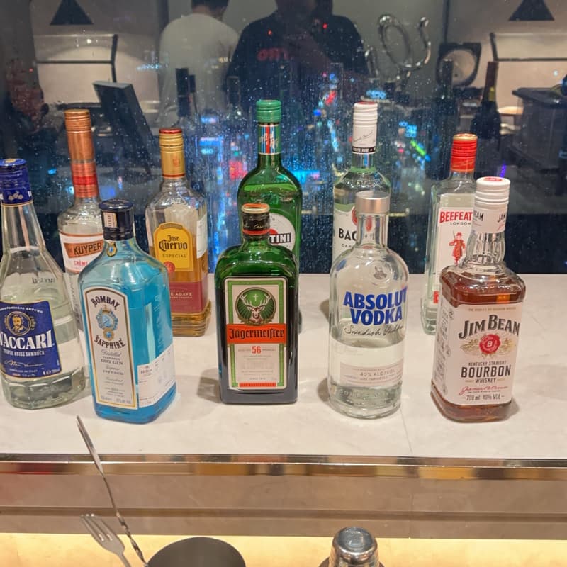 【微醺之夜 🍸 希爾頓行政酒廊 Happy Hour 邀請】