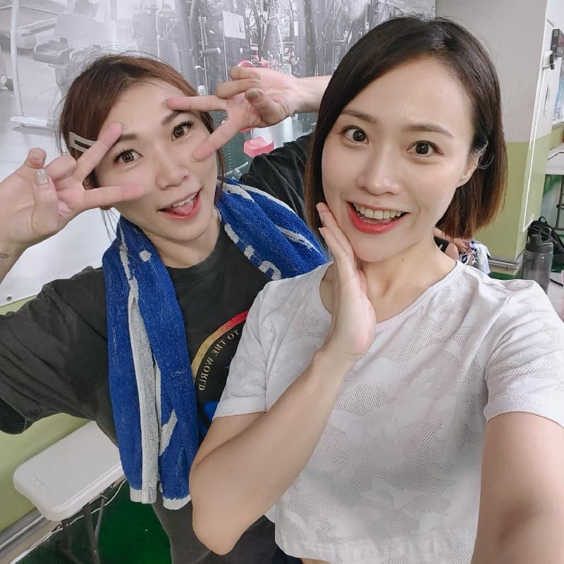 星期五下午羽球🏸🏸潭子佛雷斯2.5hr