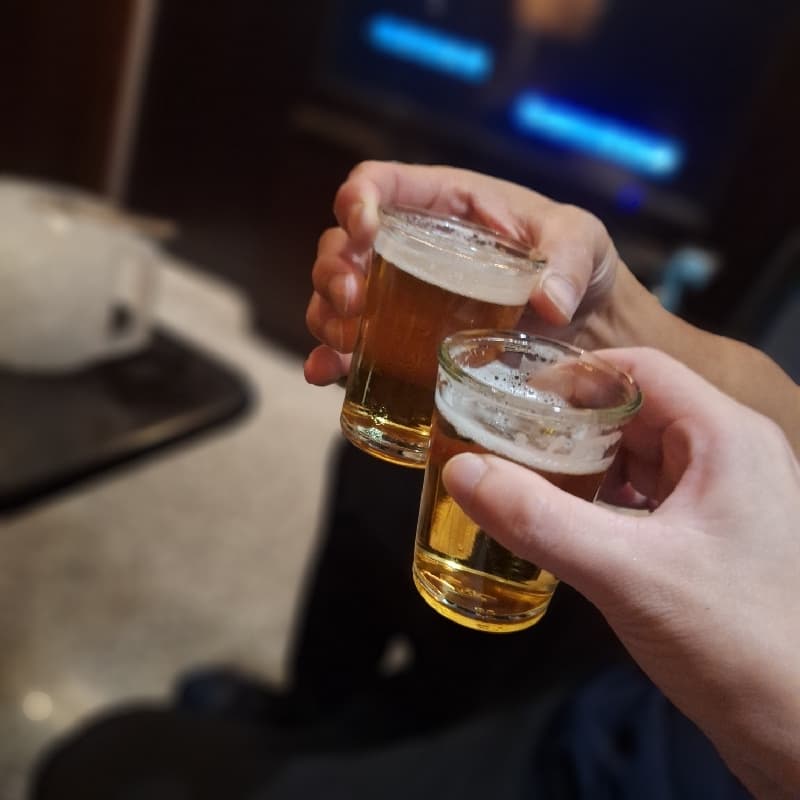 1️⃣9️⃣ : 0️⃣0️⃣ 今晚微醺唱歌局