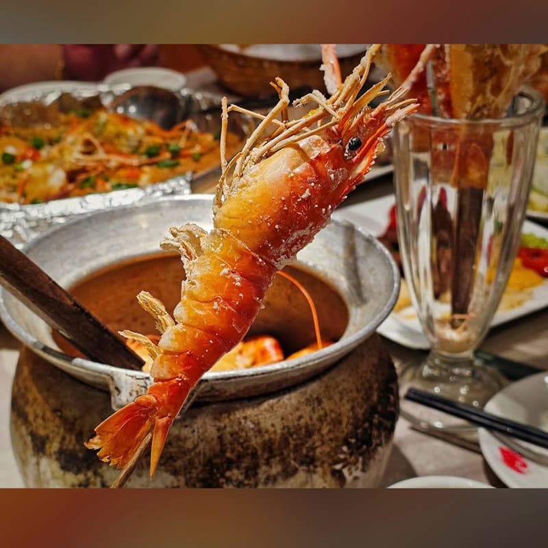 傳說中烤雞比蝦還搶手的活蝦店🦐