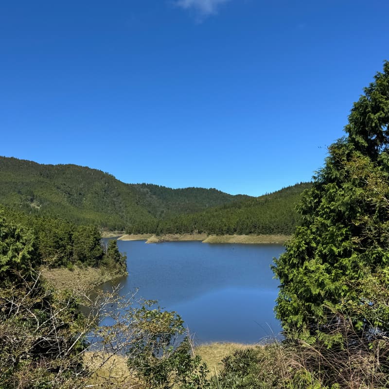 一直流局的翠峰湖步道