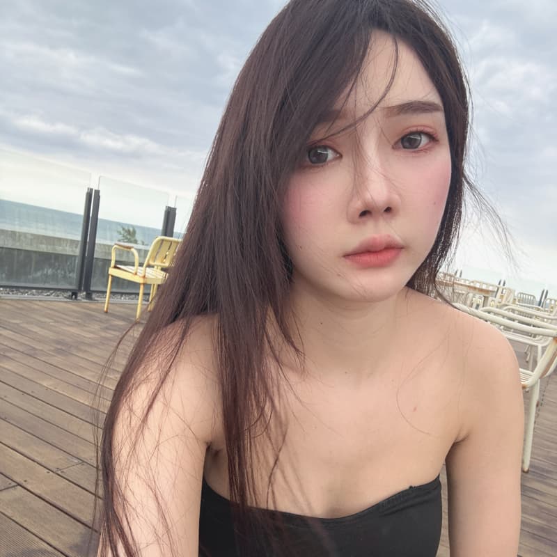 週六20:10唱歌喝酒 2女4男