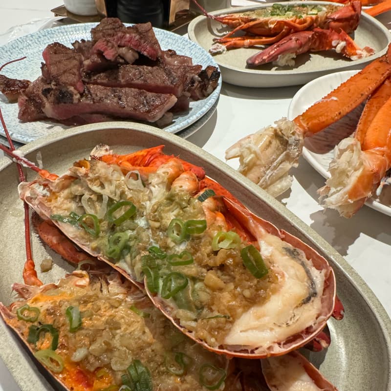 🏝️*🦞*🥂