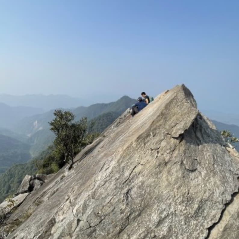 鳶嘴山|中部天然攀岩場