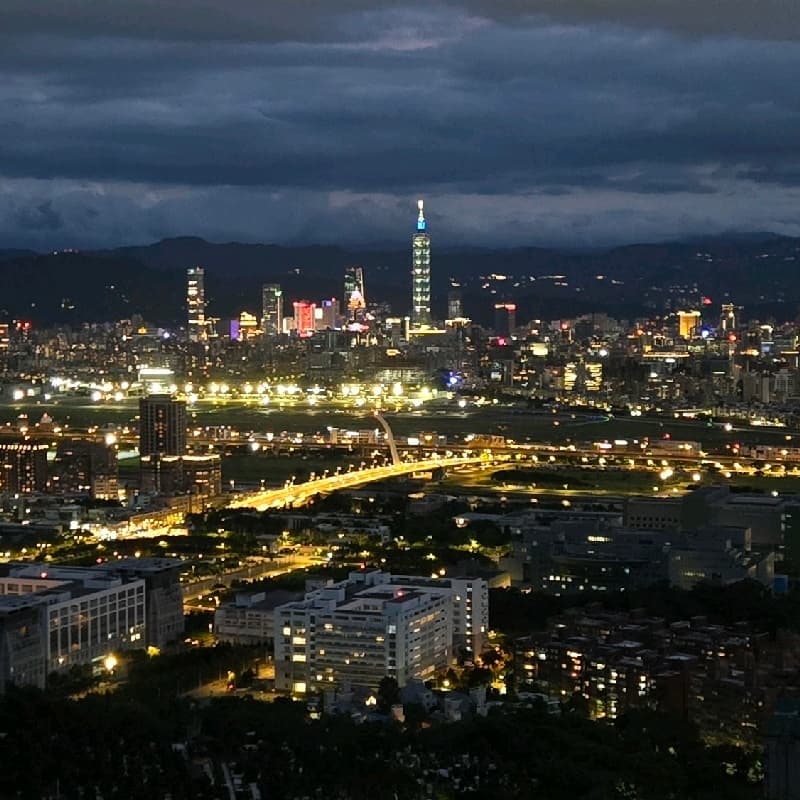 一起來健行-劍潭山步道觀機平台