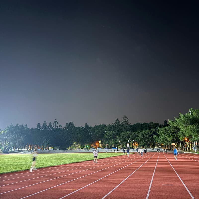 🌙 10/28 中央大學夜跑團 🏃♀️