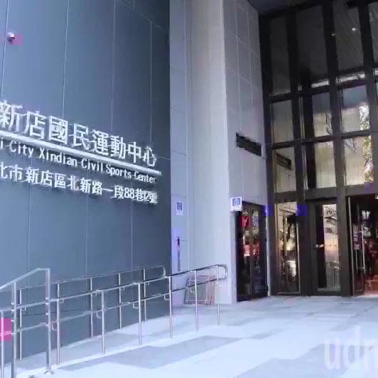 (剩3人)週日8人2小時羽球歡樂團-新店國民運動中心