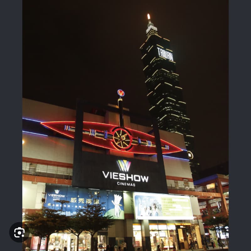 吃火鍋。看電影