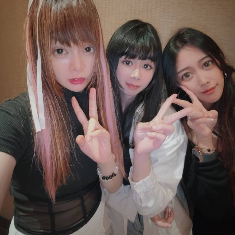 週六🎉🎉💞一起來🥰🍻小酌目前8位女孩
